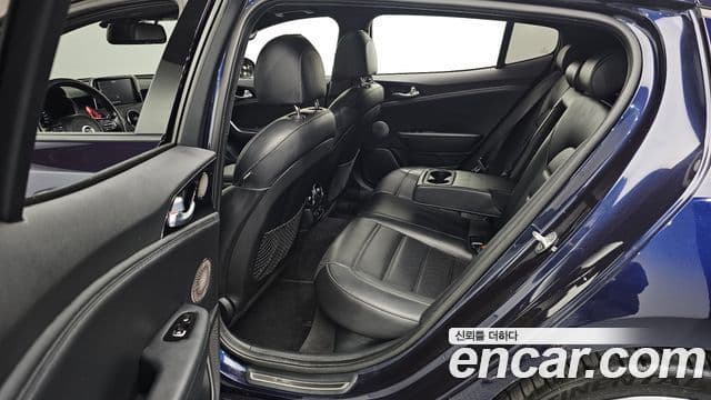 Kia 스팅어 Platinum, 2018 11