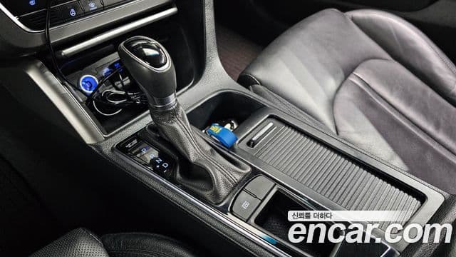 Hyundai LF Sonata Special, 2017 9