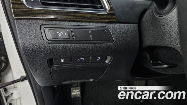 Hyundai LF Sonata Special, 2017 14