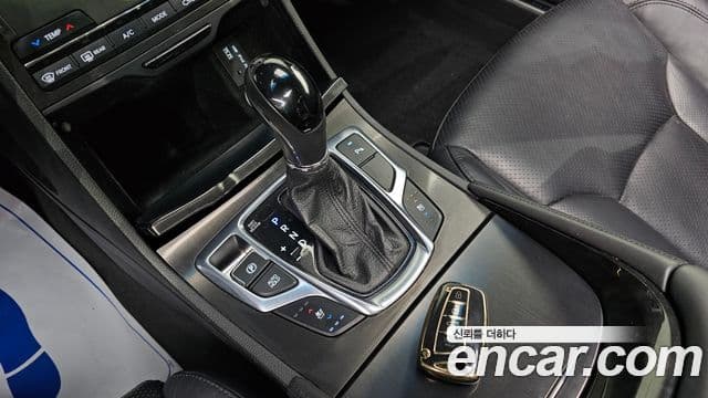 Hyundai Grandeur HG Modern, 2015 9