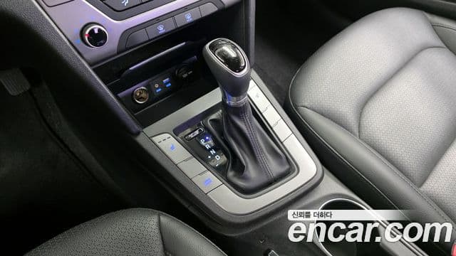 Hyundai Avante AD 1.6 GDI Value Plus, 2018 9