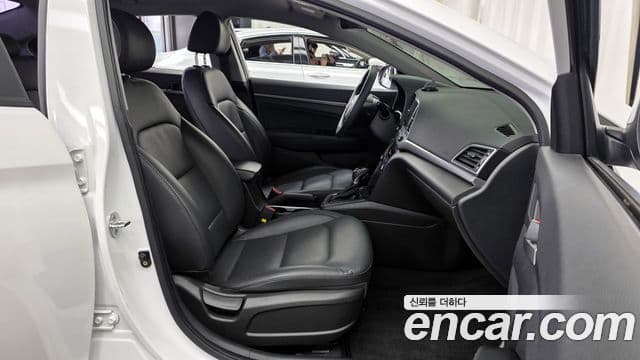 Hyundai Avante AD 1.6 GDI Value Plus, 2018 11