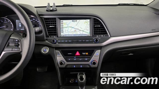 Hyundai Avante AD 1.6 GDI Value Plus, 2018 14