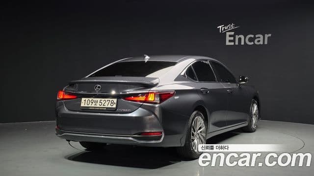 Lexus ES300h 7세대 Executive, 2024 2