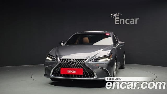 Lexus ES300h 7세대 Executive, 2024 3