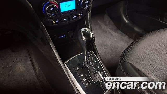 Hyundai Accent(новый кузов / новое поколение) 1.6 GDI top, 2012 9