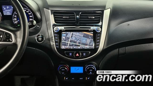 Hyundai Accent(новый кузов / новое поколение) 1.6 GDI top, 2012 15