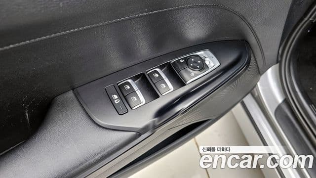 Kia K5 гибрид 3세대 Prestige, 2020 17