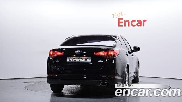 Kia K5 Special, 2013 4