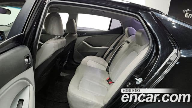 Kia K5 Special, 2013 13