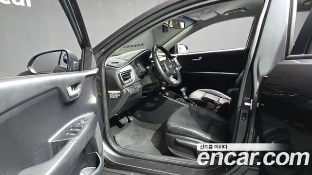 Kia Stonic Trendy, 2019 10
