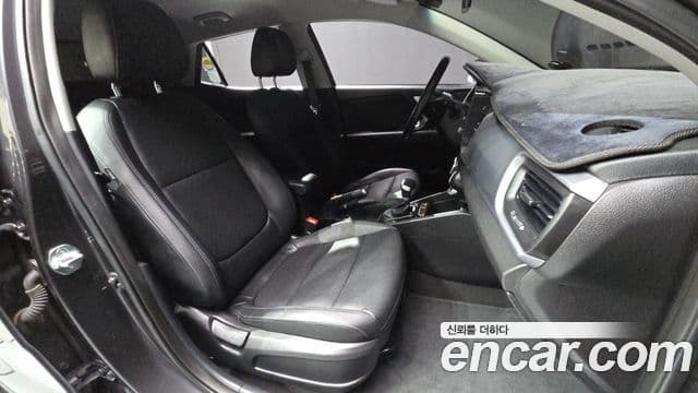 Kia Stonic Trendy, 2019 11