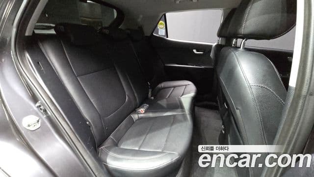 Kia Stonic Trendy, 2019 12