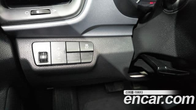 Kia Stonic Trendy, 2019 16