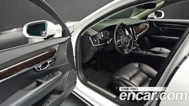 Volvo S90 D5 AWD Momentum, 2017 11