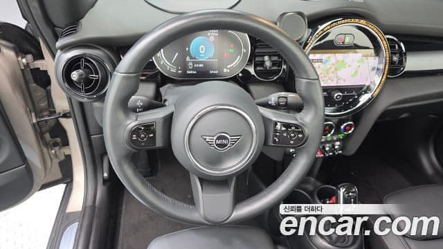 Mini Cooper кабриолет 3세대, 2024 13