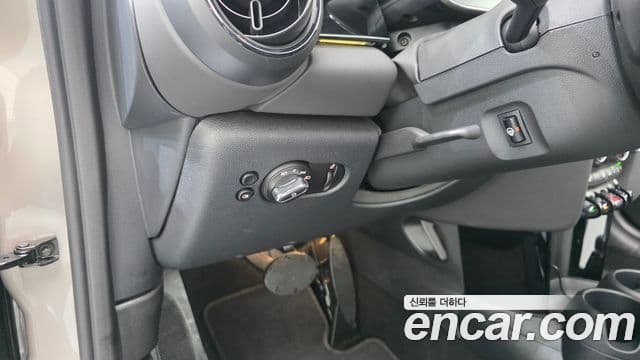 Mini Cooper кабриолет 3세대, 2024 14