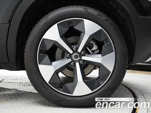 Volvo XC40 B4 Ultra Bright, 2025 все фото