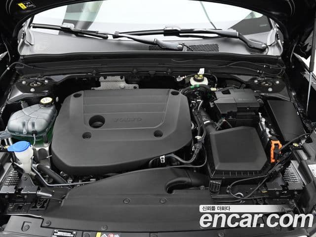 Volvo XC40 B4 Ultra Bright, 2025 6