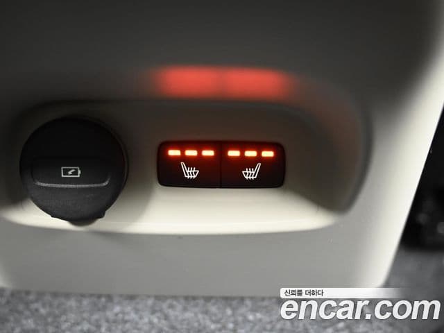 Volvo XC40 B4 Ultra Bright, 2025 16