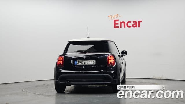 Mini Cooper 3세대, 2023 4