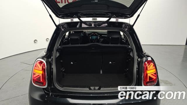 Mini Cooper 3세대, 2023 20