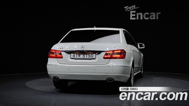 Mercedes-Benz E-класс W212 E300 Elegance, 2011 4