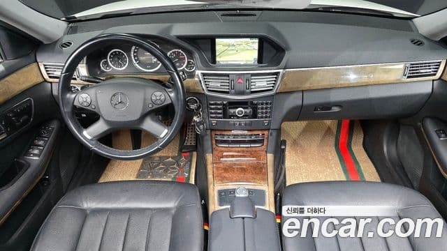 Mercedes-Benz E-класс W212 E300 Elegance, 2011 7