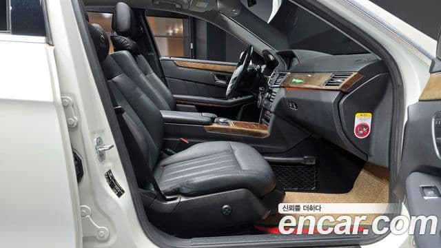 Mercedes-Benz E-класс W212 E300 Elegance, 2011 11