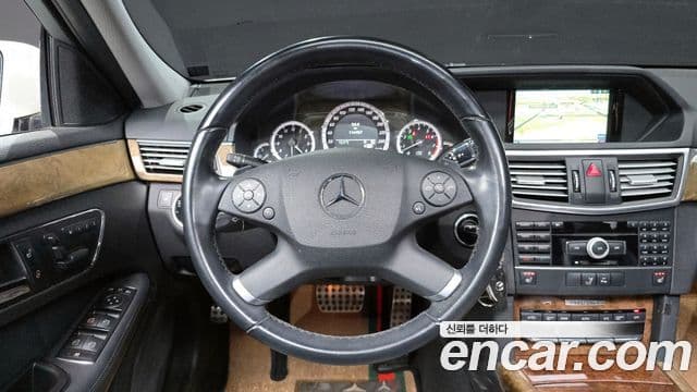 Mercedes-Benz E-класс W212 E300 Elegance, 2011 13