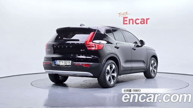 Volvo XC40 B4 Ultimate Bright, 2023 2