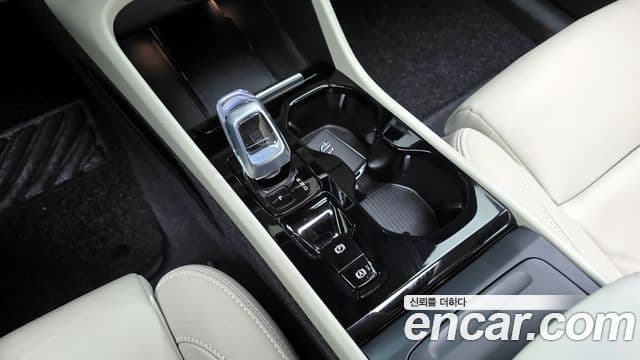 Volvo XC40 B4 Ultimate Bright, 2023 9