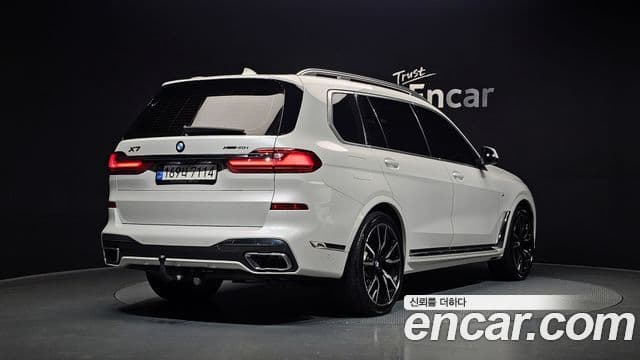 BMW X7 (G07) xDrive 40i M Sport 6인승, 2022 2