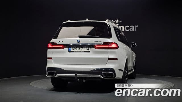 BMW X7 (G07) xDrive 40i M Sport 6인승, 2022 4