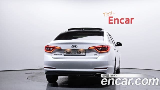 Hyundai LF Sonata LPI Modern(для людей с инвалидностью), 2015 4