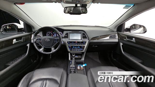 Hyundai LF Sonata LPI Modern(для людей с инвалидностью), 2015 7