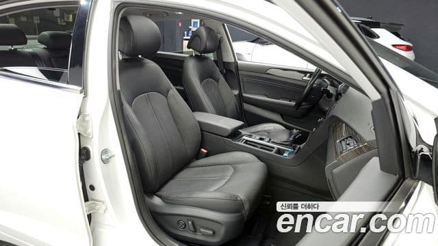 Hyundai LF Sonata LPI Modern(для людей с инвалидностью), 2015 10