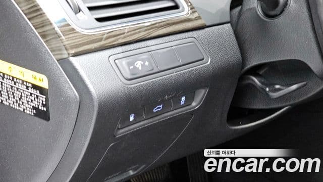 Hyundai LF Sonata LPI Modern(для людей с инвалидностью), 2015 14