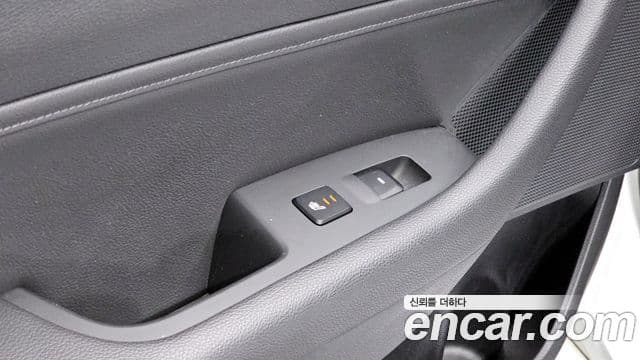 Hyundai LF Sonata LPI Modern(для людей с инвалидностью), 2015 19