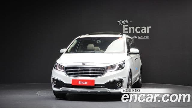 Kia All New Carnival Noblesse, 2015 3