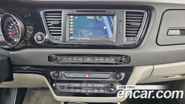 Kia All New Carnival Noblesse, 2015 16