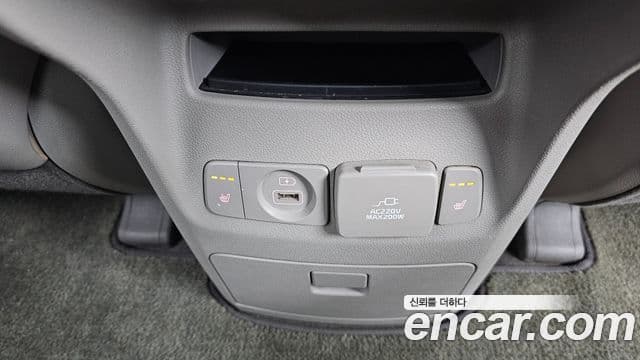 Kia All New Carnival Noblesse, 2015 18