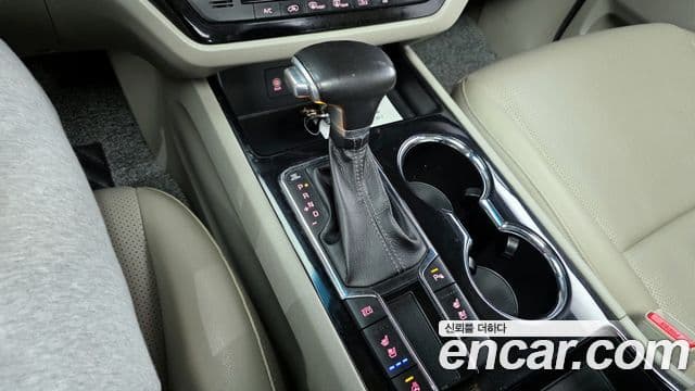 Kia The / новый New Carnival Prestige, 2019 9