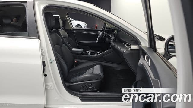 Kia K5 3세대 Prestige, 2021 12