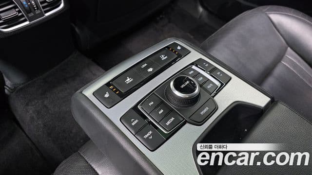 Genesis G80 Premium Luxury, 2017 17