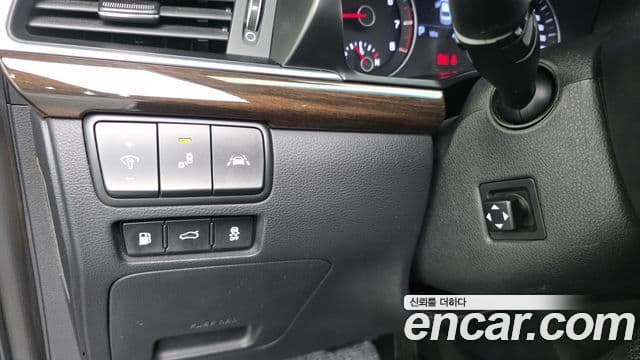 Kia All New K7 Noblesse, 2019 12