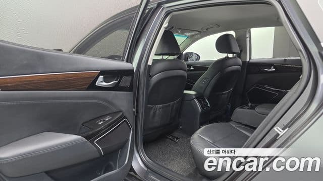 Kia All New K7 Noblesse, 2019 16