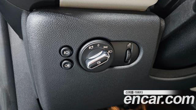 Mini Cooper S Kingsroad Edition, 2020 17