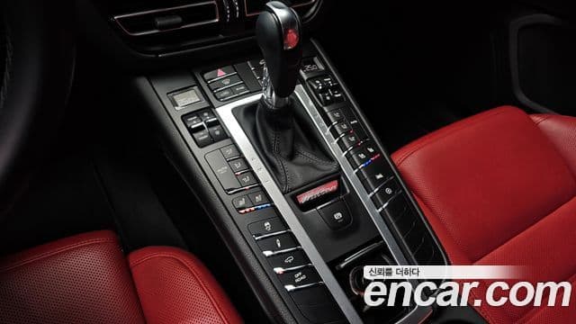 Porsche Macan 95B, 2021 9