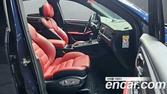 Porsche Macan 95B, 2021 10